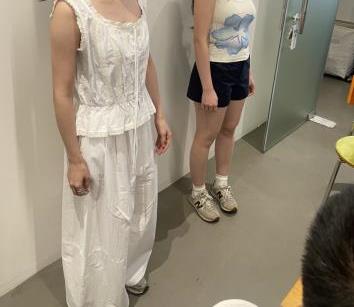 第17期试穿复盘：白色套装与基础背心短裤对比
